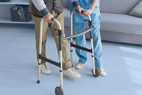 Ortopedické pomůcky pomáhají při polyneuropatii nohou